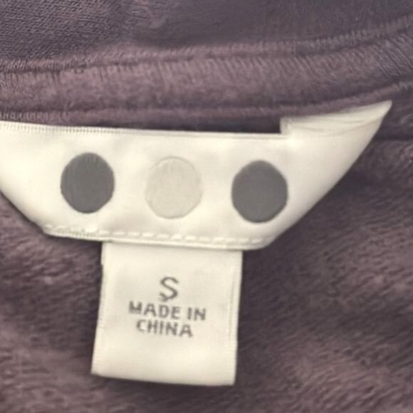 Thread & Supply Long Sleeve Top Small Rayon & Acrylic - Picture 3 of 5